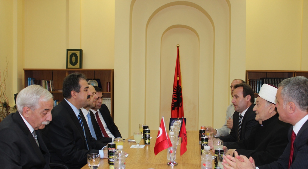 Kreu i Kontrollit të Lartë të Shtetit turk dhe homologu i tij shqiptar, vizitë në KMSH