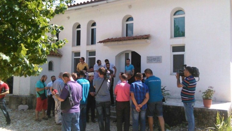 Kryetari i KMSH-së Skender Bruçaj takim me besimtarët e Lazaratit