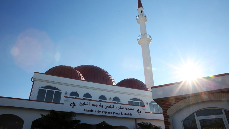 Inaugurohet “Xhamia e dy vajzave” në Shkodër