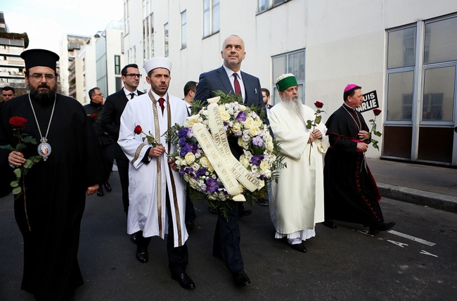 KMSH në marshimin e solidaritetit në Paris