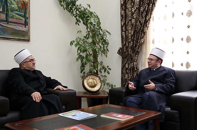 Kryetari i KMSH-së pret një delegacion nga Komuniteti Mysliman i Serbisë