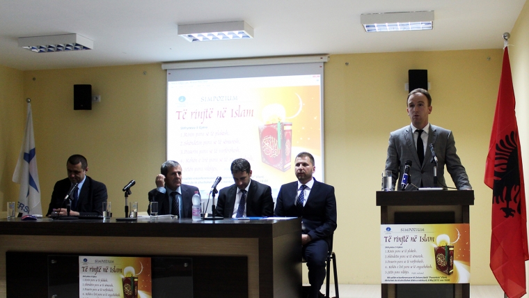Rinia në Islam, simpozium me të rinjtë e Vlorës