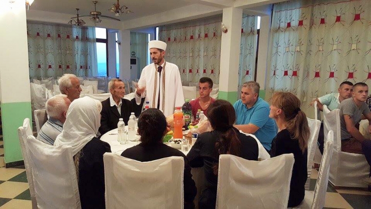 Myftinia Tiranë, iftar me familjarë e të afërm të dëshmorit Ibrahim Basha