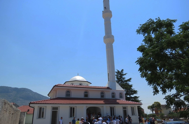 Hap dyert xhamia e re në fshatin Koplik i Sipërm