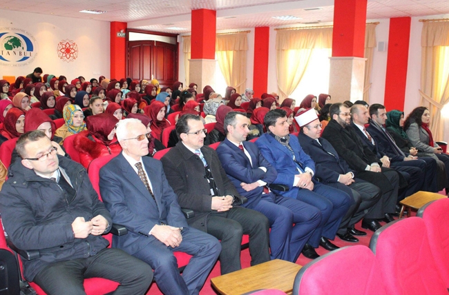 Kryetari Bruçaj, bashkëbisedim me maturantët e Medresesë Shkodër
