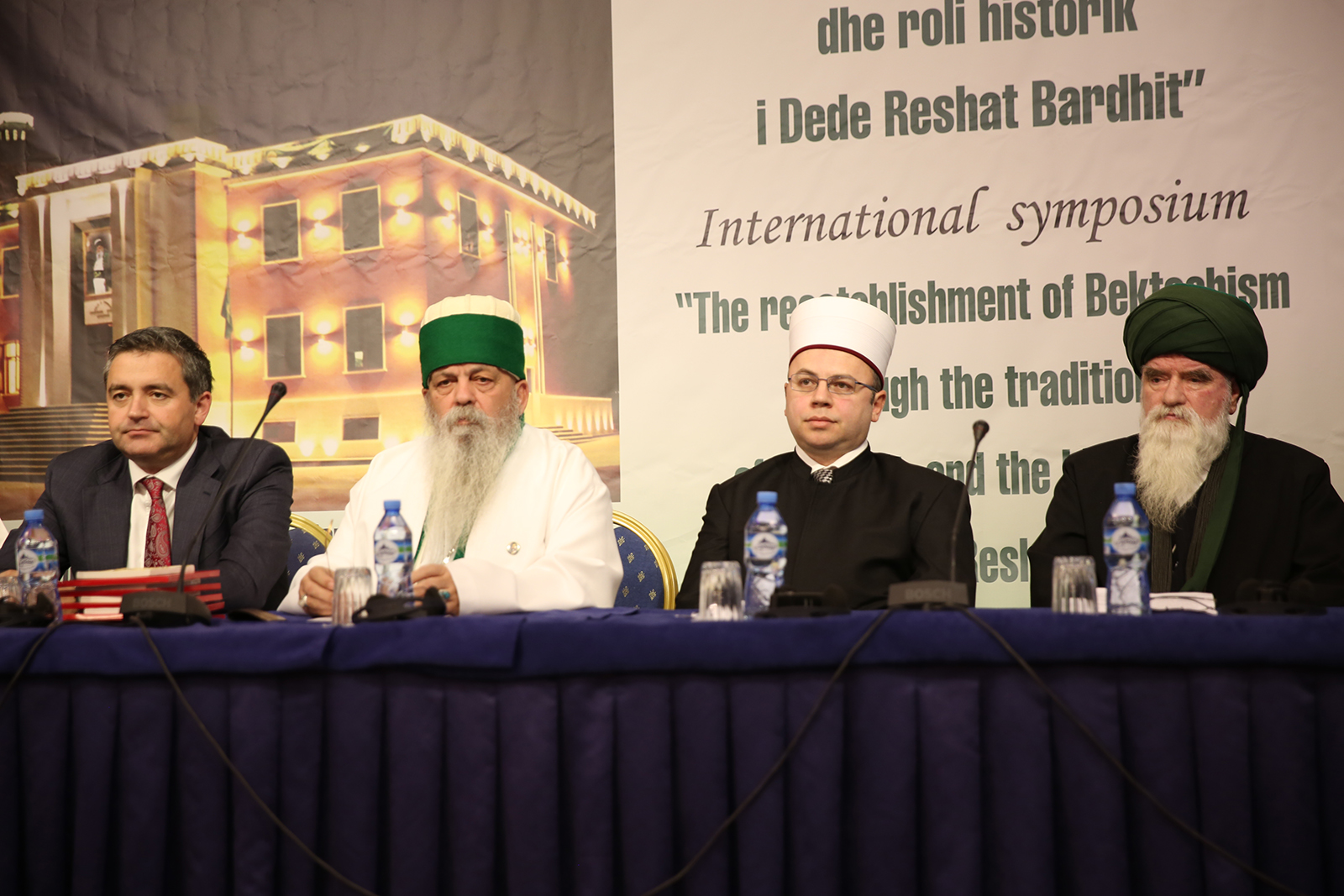 Kryetari i KMSH-së merr pjesë në simpoziumin e Bektashinjve