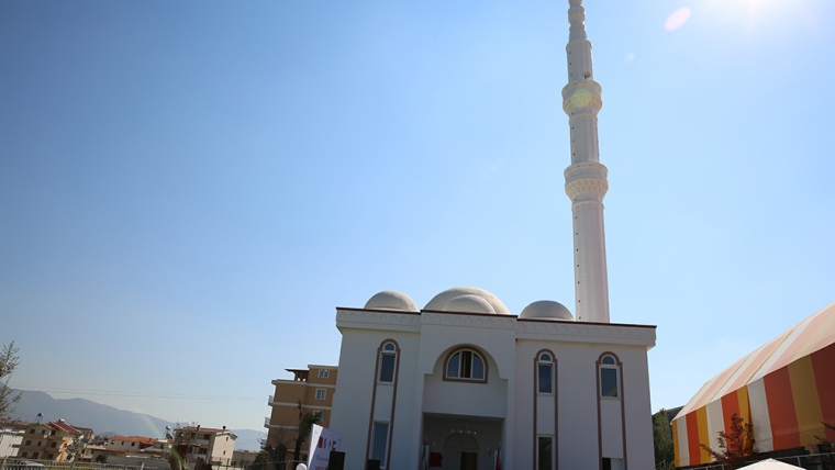 Inaugurohet Xhamia e re në Sauk, Tiranë