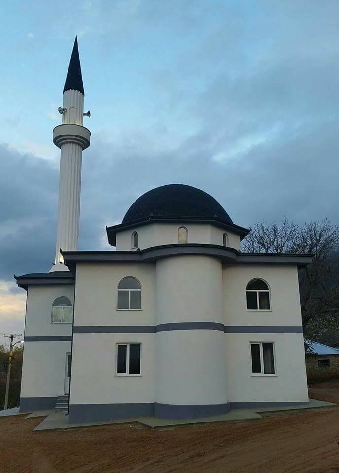 Inaugurohet xhamia e fshatit Mançurisht