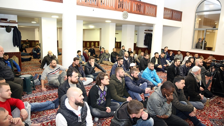 “Frytet e Besimit” në xhaminë “Dine Hoxha”, Tiranë