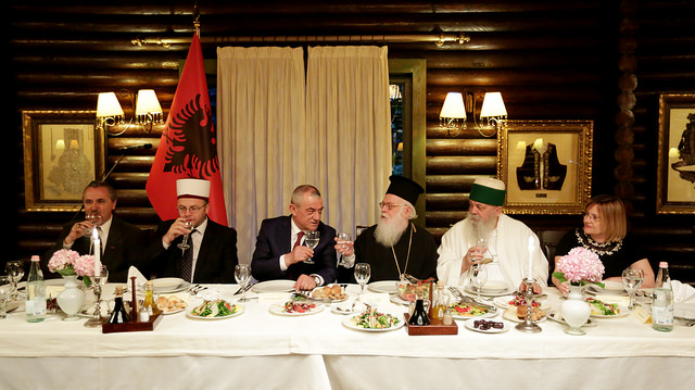 Kryetari i Kuvendit, z. Gramoz Ruçi shtron iftar për Muajin e Ramazanit