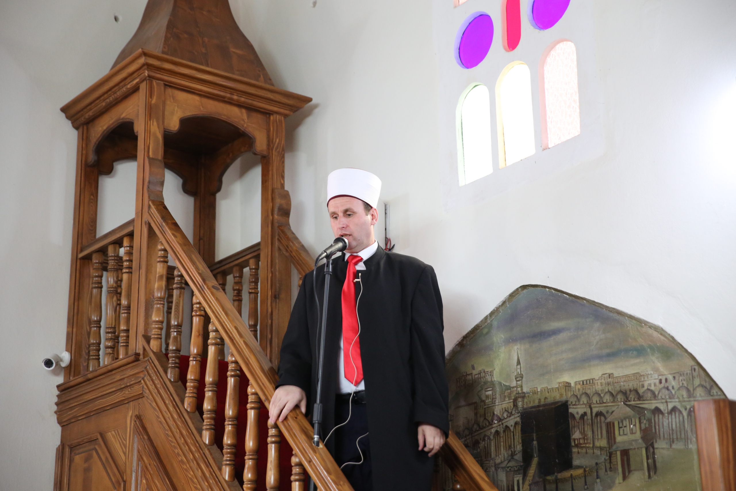 Kryetari i KMSH-së mban hytbe në Xhaminë e Mirahorit në Korçë