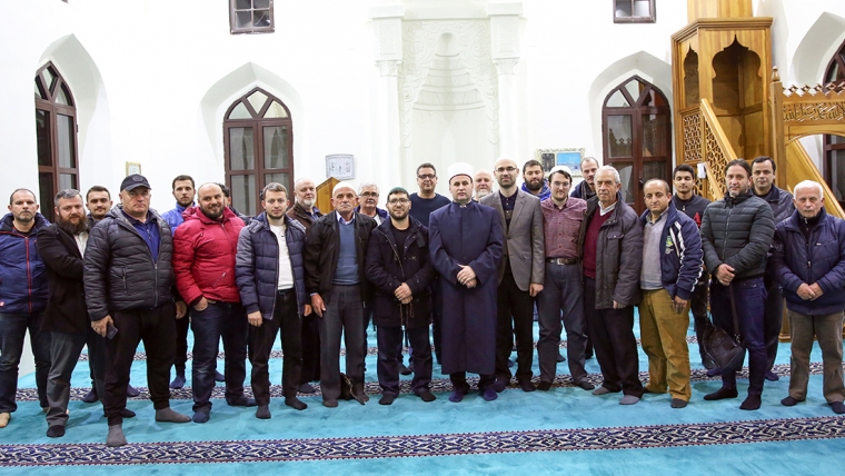 Frytet e Besimit zhvillohen në xhaminë e Pazarit të Ri, Tiranë