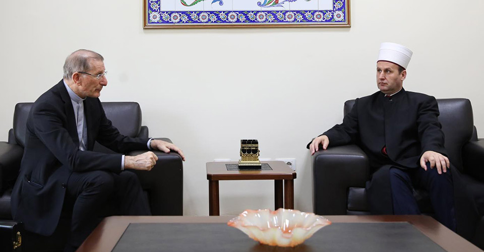Kryetari i KMSH-së, H. Bujar Spahiu, priti për vizitë Nuncin Apostolik në Shqipëri, z. Luigi Bonazzi