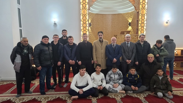 Frytet e besimit në xhaminë Sulejman Pashës, Elbasan