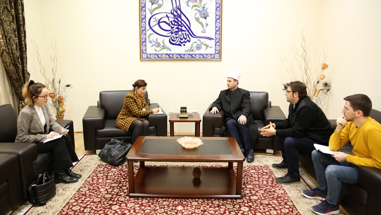 Ambasadorja e Suedise vizitoi KMSH-në.
