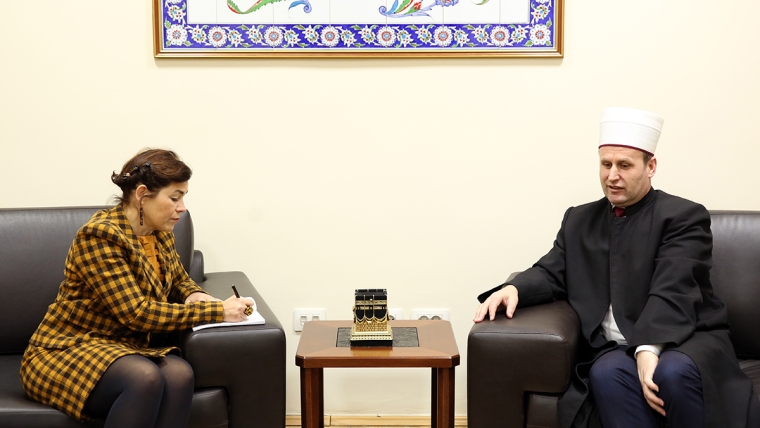Ambasadorja e Suedisë në Tiranë viziton KMSh-në
