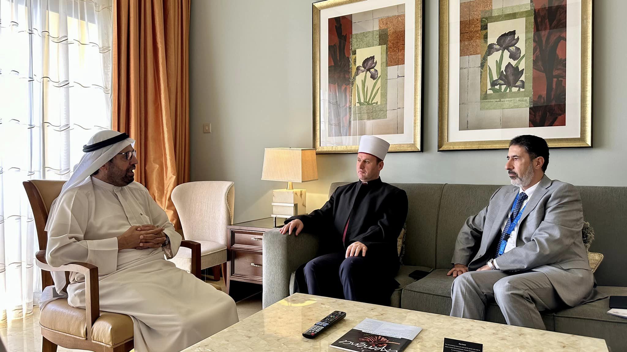Kryetari Spahiu viziton Kryetarin e Këshillit Botëror të Komuniteteve Myslimane