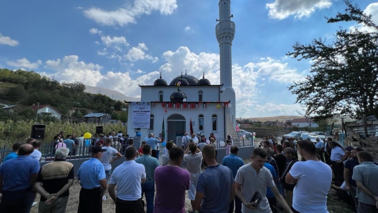 Inaugurohet xhamia e re e fshatit Blacë, Pogradec