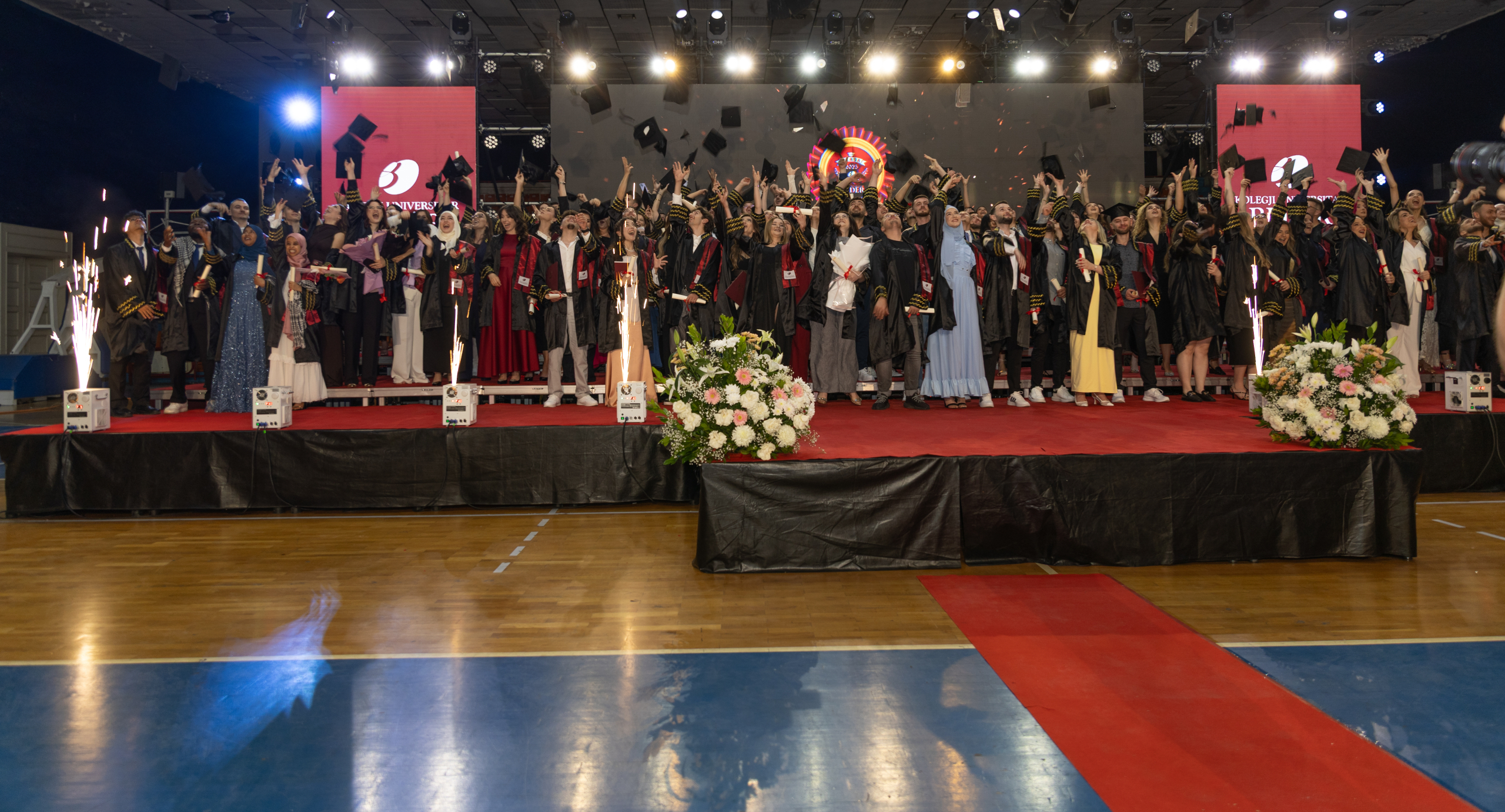Kolegji Universitar “Bedër”, diplomon brezin e 12-të të studentëve