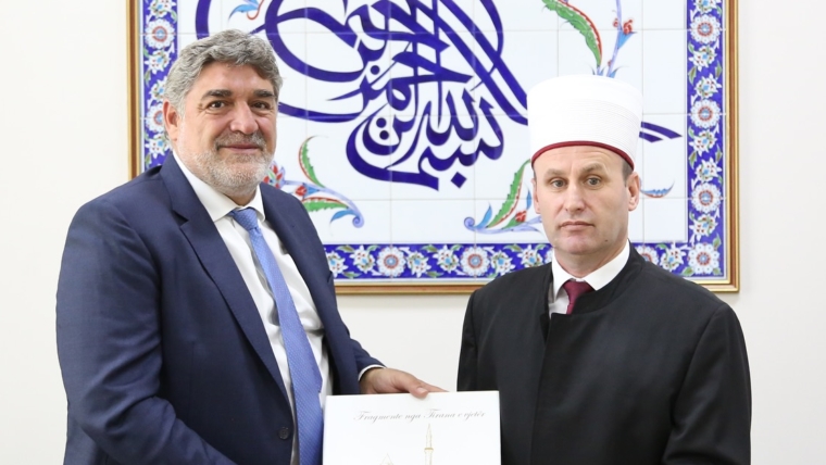 Ambasadori i Mbretërisë së Spanjës viziton KMSH-në